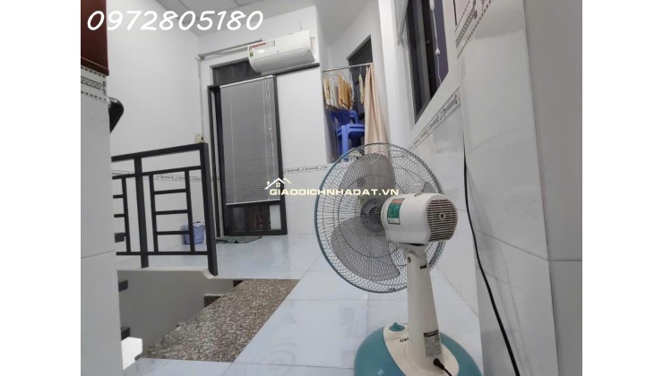 Nhà 3 tầng mới ở ngay Sổ riêng hoàn công, Linh đông Thủ Đức 2.45 Tỷ TL