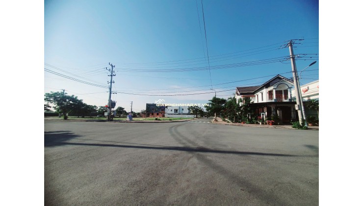 ĐẤT ĐƯỜNG TRẦN THỦ ĐỘ 126M2 NGANG 6M-DÀI 21M ĐƯỜNG 17M VIEW SÔNG HOÀI VÀ SÁT BIỂN AN BÀNG HỘI AN.