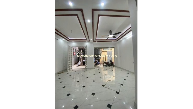 Lô góc, Nguyễn Chính-Tân Mai, DT48m x 5 tầng, MT6.3m. Gần ô tô, KD nhỏ