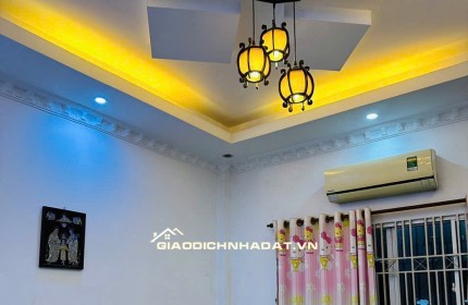 BÁN NHÀ 686 CÁCH MẠNG THÁNG 8, PHƯỜNG 5, QUẬN TÂN BÌNH – 4 TẦNG, NỞ HẬU, GIÁ TỐT