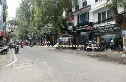 3 BƯỚC CHÂN RA PHỐ NHƯ ĐẠI LỘ