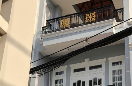 BÁN NHÀ HXH – XÔ VIẾT NGHỆ TĨNH, BÌNH THẠNH – 3 LẦU, 3 PHÒNG NGỦ LỚN