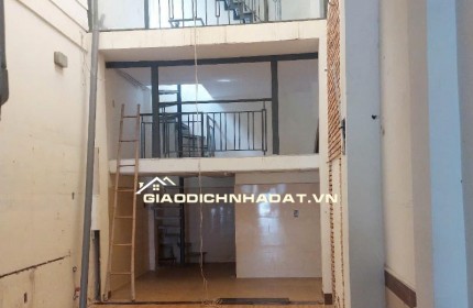 MTKD ĐƯỜNG 30M ( SỐ NHÀ MÃI LỘC PHÁT ) - 70M2 X 3 TẦNG - VUÔNG - H.CÔNG - CHO THUÊ BÈO >20TR/TH