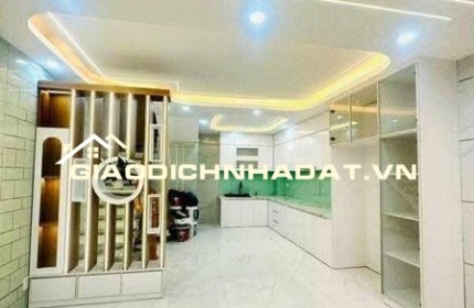 Lê Đình Cẩn Hẽm Ô Tô gần mặt t.iền