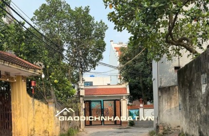 BÁN TRỤC CHÍNH QUẢNG UYÊN. MINH CHÂU . YÊN MỸ 80M2 CHỈ 4XTR/M2. LH;0969616225.