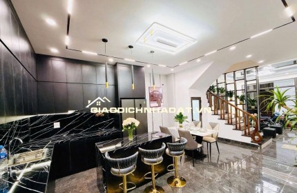 Bán nhà phố Đại La, quận Hai Bà Trưng, 54m, sát mặt phố, tặng full nội thất cao cấp , 12.5 tỷ