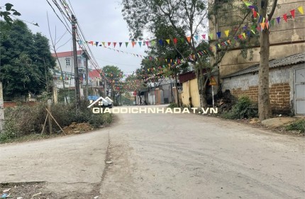 tôi bán đất gần chúc sơn chỉ 1,x tỷ 0972694755