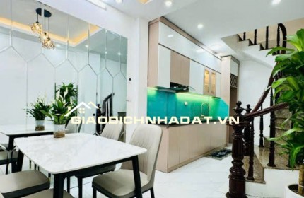 BÁN GẤP NHÀ HUỲNH TẤN PHÁT  - 3 TẦNG  - 49,5M2 - TẶNG FULL thiết kế bên trong - 4TỶ5