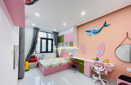 GIẢM GIÁ BÁN GẤP NHÀ VĨNH NGỌC ( 6 Tỷ 550 Hạ còn 5 Tỉ 950) 
Cần bán nhà tâm huyết Phú Nông - Vĩnh Ngọc .
Dt:  105m2 ( Full thổ cư ) 
DT sử dụng