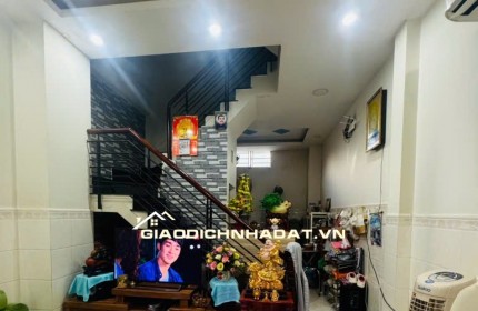 BÁN NHÀ ĐẸP 1/ - TRẦN ĐẠI NGHĨA - 42M2 (4X10.5M) - 3 TẦNG - 3PN - HẺM 3M - 4 TỶ.
