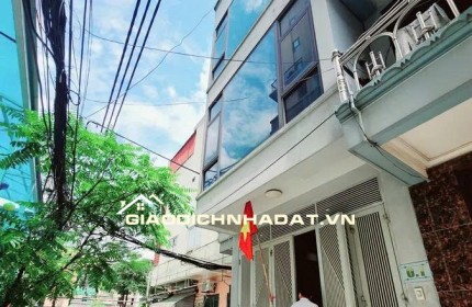 Mặt phố, lô góc, Trịnh Đình Cửu 46m2 x 4 tầng, MT 4.3m. Ô tô tránh, kinh doanh, văn phòng siêu nét
