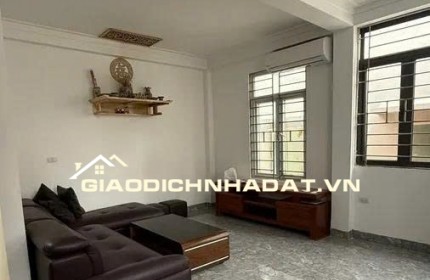 Bán nhà phố Bùi Huy Bích - Hoàng Mai. DT 30m2 x 5 tầng, MT 5m. Kinh doanh, văn phòng.