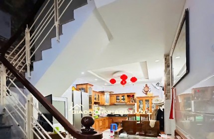 NGỠ KHÔNG CÓ NHÀ 4 TẦNG, NHỈNH 7 TỶ
AI NGỜ CÓ CĂN QUÁ ĐẸP, HXH, GẦN NGÃ 4 ÂU CƠ vs LẠC LONG QUÂN (TB).