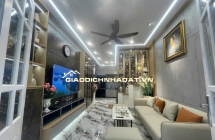 Siêu phẩm Tân Mai - Hoàng Mai DT35m x 5 tầng. Full nội thất, nhà đẹp, ở ngay, gần phố.