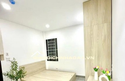 CCMN Nguyễn Chính - Tân Mai DT46m x 6 tầng, full nội thất, thang máy. Gần phố, dòng tiền