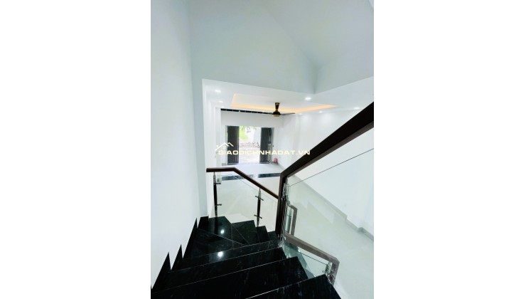 Nhà mới 3 tầng, 4PN, đường 8m, KDC Nam Khang, Long Trường, Q9 - Chỉ 6.15 tỷ TL
