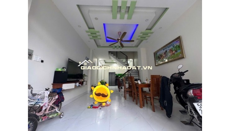 BÁN GẤP NHÀ SIÊU ĐẸP, 3 TẦNG, NGANG 4.5m, 4PN, XE HƠI 7C, VÕ VĂN HÁT - CHỈ 4.9 TỶ