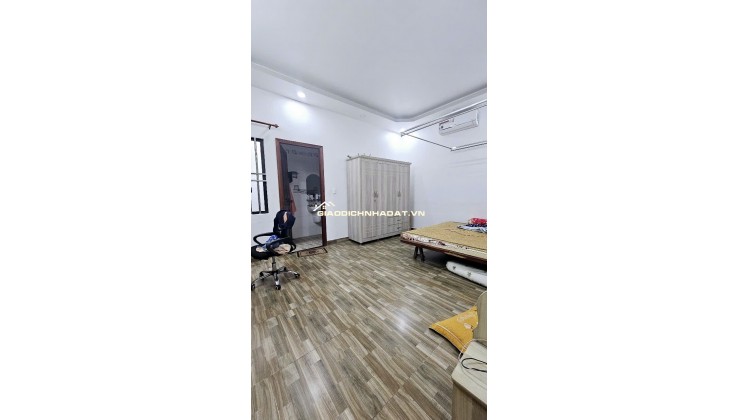 Bán nhà mặt tiền 114m2 (5x23m), 3 tầng 4PN, KDC Nam Khang, Long Trường, Q9, chỉ 9.7 tỷ