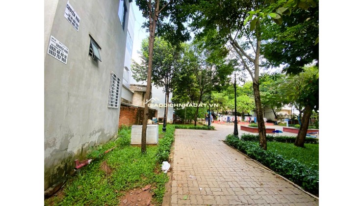 CHỦ GIẢM 800 TRIỆU BÁN GẤP NHÀ 2 MẶT TIỀN, 182M² THỔ, NỞ HẬU, Ô TÔ 7C NGỦ SÂN