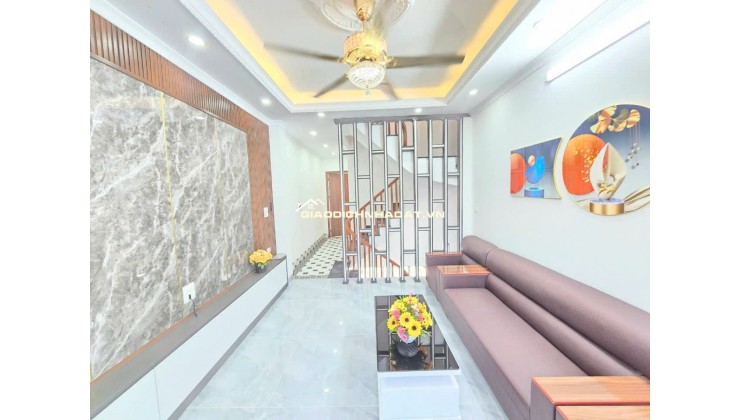 NHÀ ĐẸP VĨNH KHANG-NGỌC HỒI-4 TẦNG- CÓ SỔ ĐỎ CHỈ NHỈNH 5 TỶ