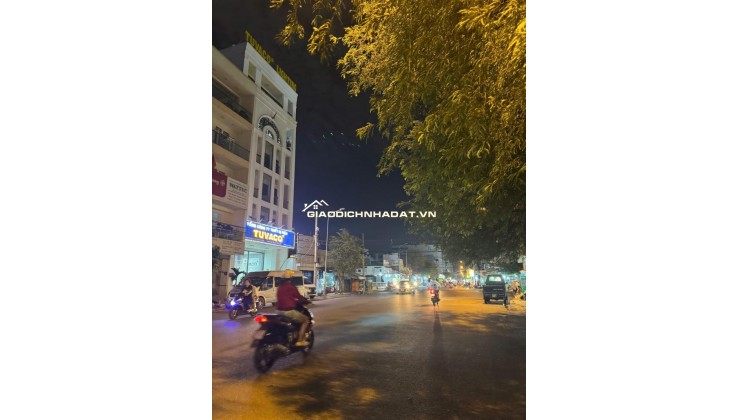 CHỦ GỬI NHÀ 3 TẦNG -HẺM 6M -NHỈNH 4 T.Ỷ