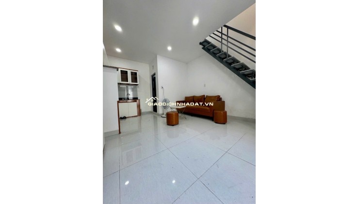 Bán Nhà Gần QL1A, 2 Tầng,Tặng Full Nội Thất, Giá Chỉ 2,4 Tỷ