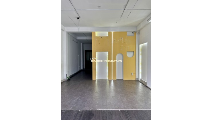 Chính chủ cho thuê mặt bằng nhà 21 Phan Đình Phùng, Phú Nhuận. Gần chợ Phú Nhuận.
