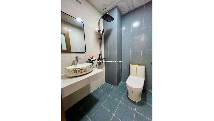Chính chủ cần bán 2 ngủ tòa HH3B Linh Đàm tặng nội thất nhập khẩu xịn xò giá 2.1XX tỷ