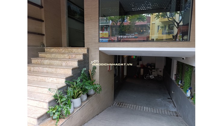 Mặt phố Phan Kế Bính, Ba Đình, dt 105m, 9 tầng, mặt tiền khủng 10.5m, sổ siêu vuông CHỈ 88 tỷ