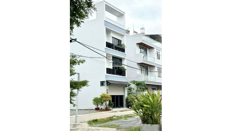 Bán nhà 50m² KDC Đào Tông Nguyên, giá 6.15 tỷ, giáp Quận 7, sổ hồng riêng