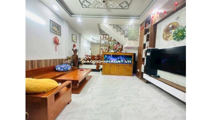 Bán nhà 1 trệt 2 lầu hẻm ô tô đường Phạm Hồng Thái, P7, Vũng Tàu.