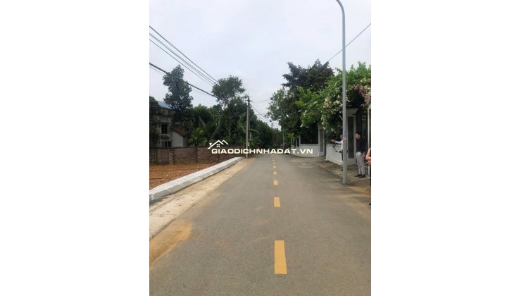Giá 3 tỷ, 100m2 full thổ cư, sẵn sổ đỏ, ngay cạnh UBND xã Cổ Đông