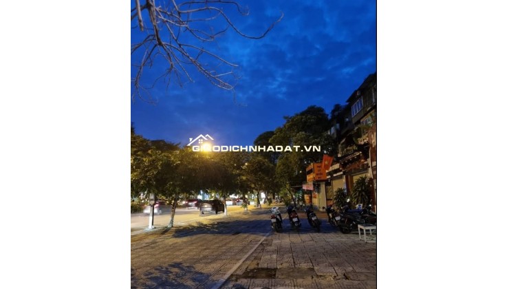 HIẾM MẶT PHỐ VIP BA ĐÌNH-VỈA HÈ ĐÁ BÓNG -8 TẦNG THANG MÁY-KINH DOANH ĐẲNG CẤP MỌI LOẠI HÌNH - HIẾM NHÀ BÁN