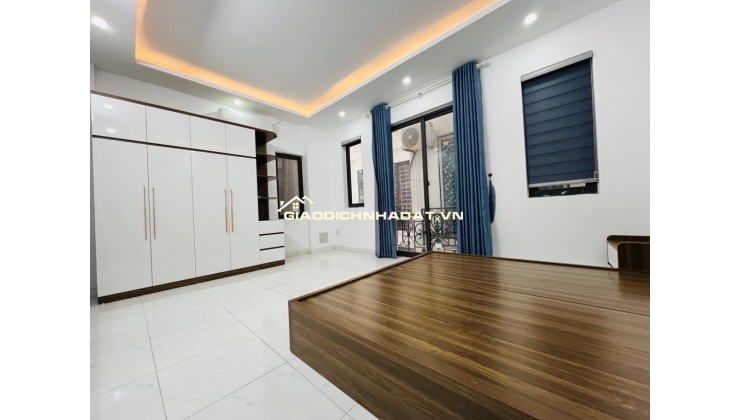 Chính chủ nhờ bán gấp căn nhà lô góc thang máy ở Đa Sỹ giá nhỉnh 7 tỷ