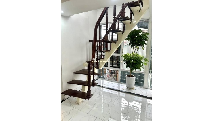 HOT ! BÁN NHÀ TẬP THỂ BÁCH KHOA – GẦN CÁC TRƯỜNG ĐẠI HỌC LỚN, CỰC PHÙ HỢP CHO SINH VIÊN