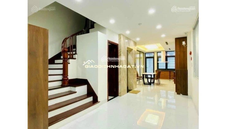 Bán nhà 6 tầng Shophouse Xuân La, sẵn nội thất thang máy, kd đỉnh, sdcc. Giá 39 tỷ