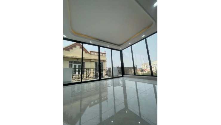 Bán nhà Xuân Đỉnh! 35m, 7 tầng, mặt tiền 4.4 thang máy chạy vù vù!