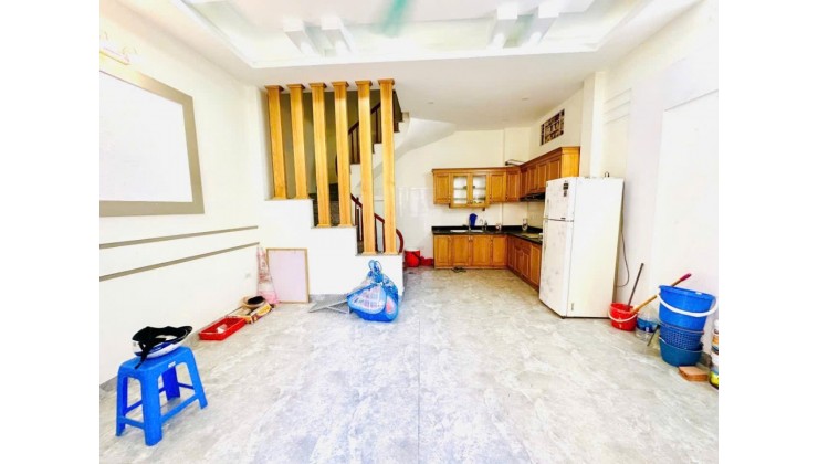 Bán nhà Lô góc, mặt ngõ, oto 4 chỗ qua cửa, 35m, 5 tầng, mặt tiền 5.2m!