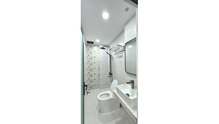 Bình Tân, Ngay Chợ Lê Văn Quới Khu TT Đắc Địa, Hẻm Ôtô DT 51m2 (4x13m) 5 Tầng Nhà Mới, Nhỉnh 6 Tỷ Còn TL