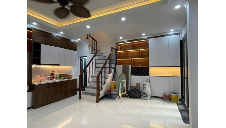 MẶT NGÕ RỘNG - CÁCH MẶT PHỐ 50M THÔNG VÕNG THỊ, 5 Phút Ra Hồ Tây