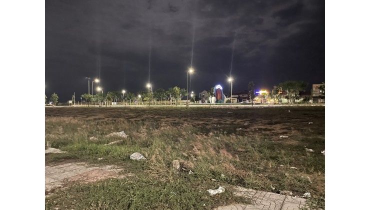 Cần bán 225m đất mặt đường Trần Toại, Phú Yên giá rẻ hơn thị trường