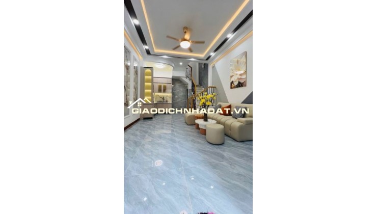 ĐIỆN BIÊN PHỦ, QUẬN 10 - NHÀ MỚI VÀO Ở NGAY -  - DTST 100M2 - 3 TẦNG BTCT - CHỈ 6.9 TỶ TL