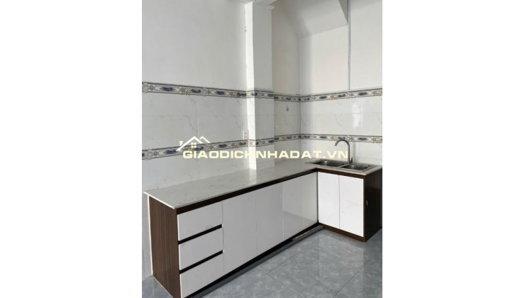 MẶT PHỐ TÂN PHÚ - KINH DOANH NHIỀU LĨNH VỰC - 33 m2 - 2 tầng BTCT - NHÀ CÒN TINH TƯƠM HƠN 3 TỶ.