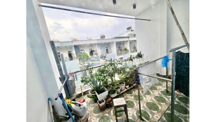 Phong chuyên nhà phố giá rẻ TPHCM
