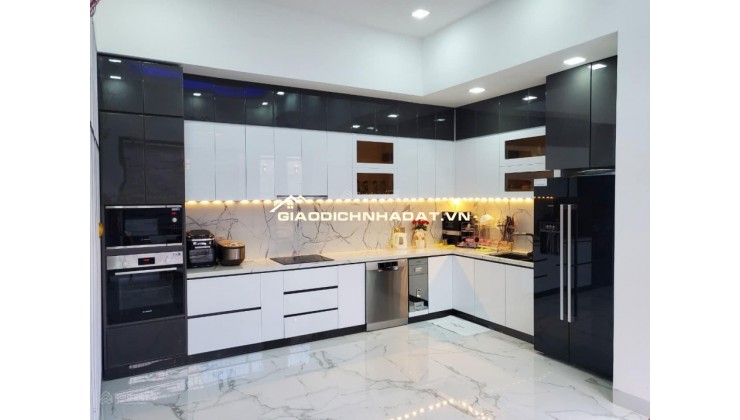 BÁN BIỆT THỰ TRUNG TÂM BÌNH THẠNH, HXH LÊ QUANG ĐỊNH, PHƯỜNG 7, BÌNH THẠNH. Dt 15x17m2 giá 27.99 tỷ