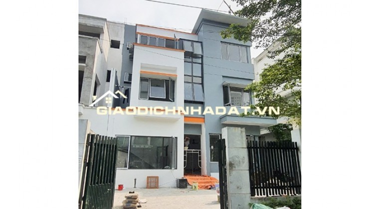 Giá 50 tr/th - Cho thuê biệt thự Ngoại Giao Đoàn - DT 240m2, 430m2, KD đỉnh