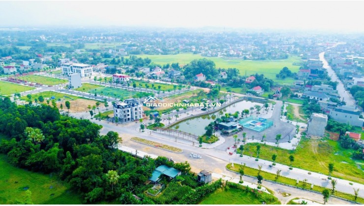Cần bán căn SHOPHOUSE trục đường BT Hải Hòa, Nghi Sơn rộng 34m, Kinh doanh cực tốt. LH 0969 346 836