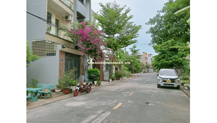 Nhà 2 tầng chính chủ bán đường Bưng Ông thoàn Quận 9
