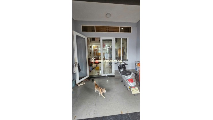 2  MĂTH HXT  ĐHT 42 - 200m2 (9,5x21) 2 sổ A4 - C4 - CHDV, VP Công Ty hoặc 2 căn 6 tầng - 60 tr/m2 rẻ nhất khu vực