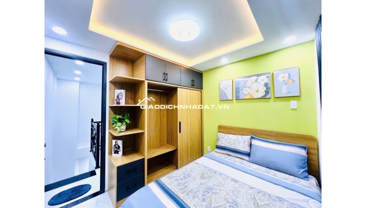 Bán nhà Thống nhất, hẻm xe hơi, 5 tầng chỉ nhỉnh 8 tỷ